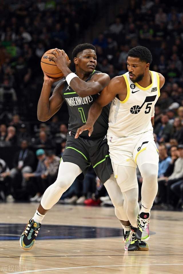 中超倒计时,犹他爵士今晚复出首秀,细节引发关注,悬念犹存,身体对抗强度拉满的简单介绍 中超倒计时,犹他爵士今晚复出首秀,细节引发关注,悬念犹存,身体对抗强度拉满的简单介绍