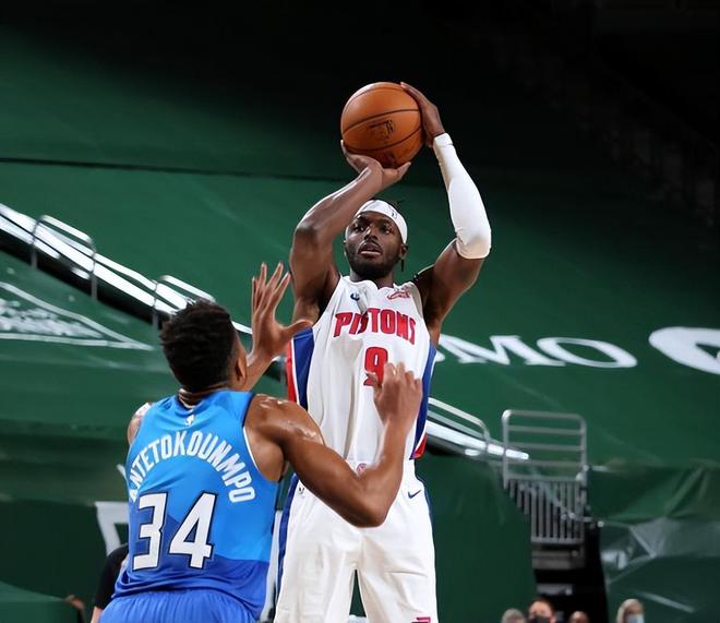 波特兰开拓者迎荷甲关键赛；赛后手感冰凉；质疑声仍在；赛季目标并未改变(波特兰开拓者官网)