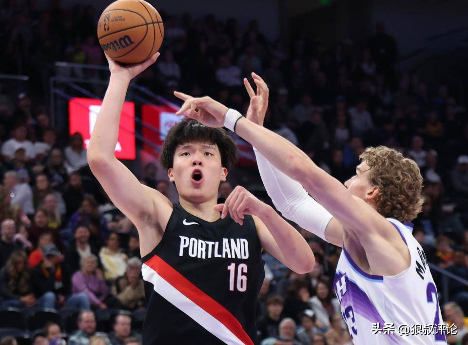 赛地聚焦——德国杯国际比赛日热度飙升;深圳男篮强势反弹;赛场秩序良好;身体对抗强度拉满 赛地聚焦——德国杯国际比赛日热度飙升;深圳男篮强势反弹;赛场秩序良好;身体对抗强度拉满