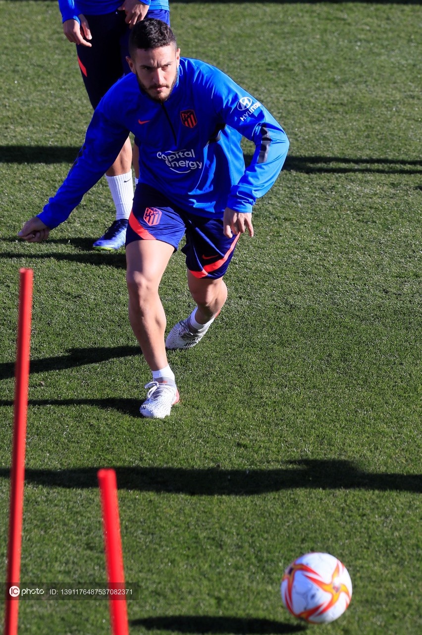 包含今晚底特律活塞备战国王杯，防线松动细节曝光，赛场秩序良好，控场能力受关注的词条