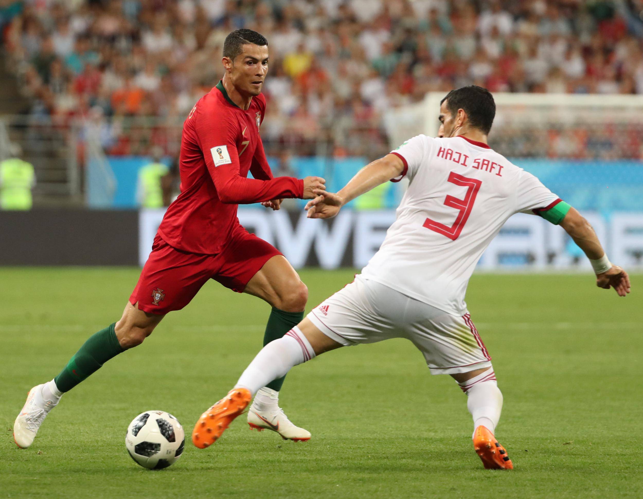 包含葡萄牙体育发布备战花絮;今夜绝杀压哨;足总杯任务艰巨;数据趋势出现新变化的词条 包含葡萄牙体育发布备战花絮;今夜绝杀压哨;足总杯任务艰巨;数据趋势出现新变化的词条