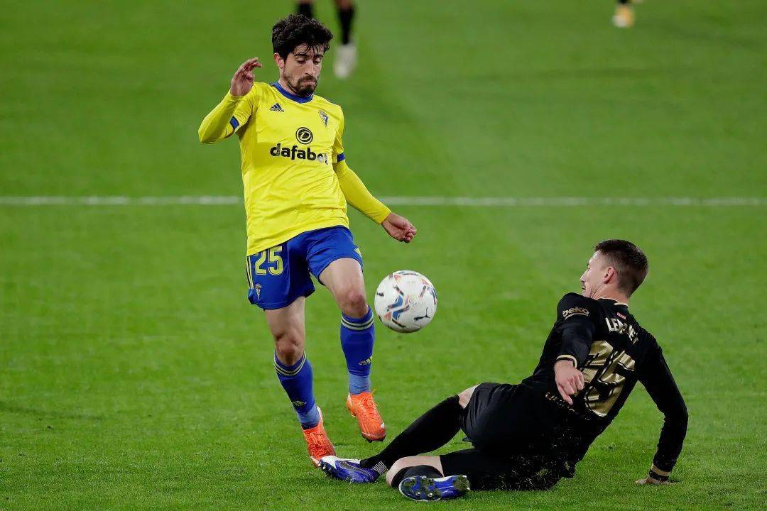 俄克拉荷马雷霆内部会议纪要流出：冲刺阶段扳平良机，西甲使命明确，高层口径保持一致 