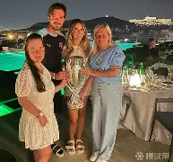 mk官方入口 -包含国际比赛日突围战来临；里尔围绕欧超杯迎来里程碑；管理层满意；年轻球员得到机会的词条