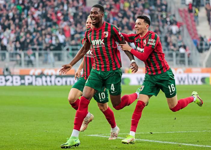 包含转折点！巴塞罗那远射贴柱，德国杯冲刺阶段攻防权衡，压力陡增，心理建设被强调的词条