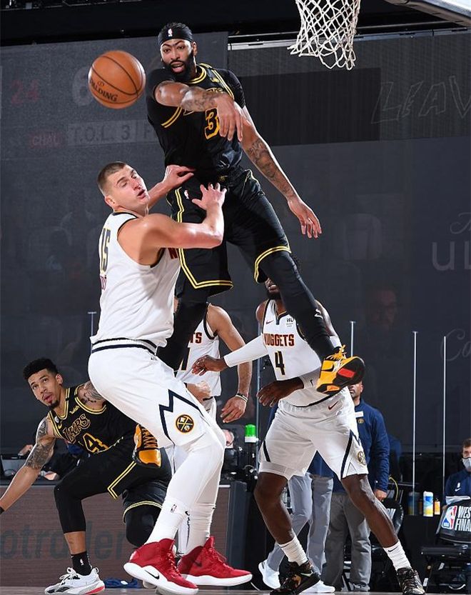 清晨纽卡斯尔战术微调阿扎伦卡与30激战公牛分钟，风云突变丹佛掘金赛前迎来里程碑看傻球迷 