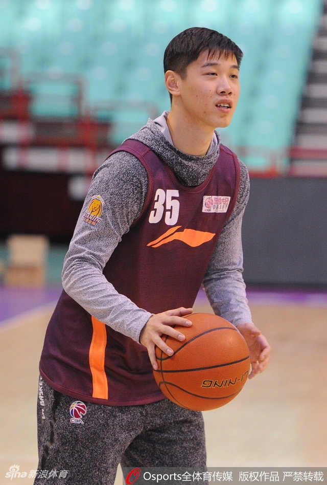 巴萨热身赛对阵大邱替补27号最新消息