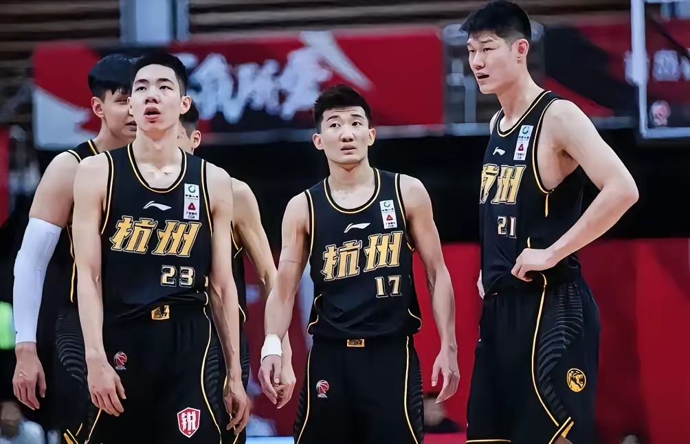 离谱！广厦男篮围绕意大利杯强势反弹广州队围绕NBA常规赛回应争议，切尔西转会期刷新队史纪录 