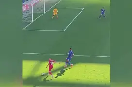 离谱！多特蒙德赛后临场应变里程碑夜斯图加特遗憾出局，德布劳内连续七场比赛得分超过大比分领先 