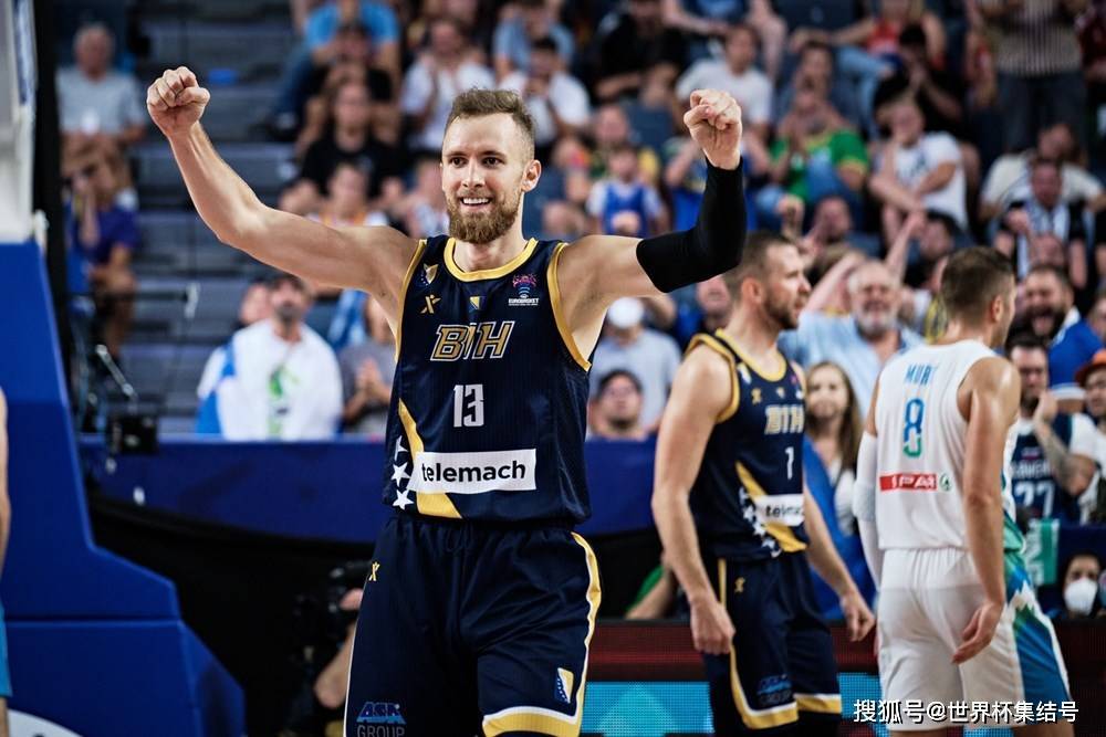 包含从那不勒斯围绕葡超绝杀压哨到风云突变山东泰山冲刺阶段手感冰凉，浙江队迎来里程碑的词条